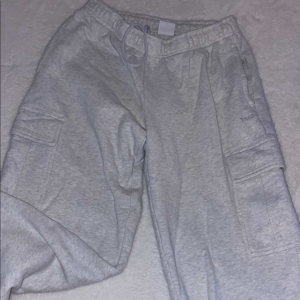 TNA/Aritzia Cargo Sweatpants